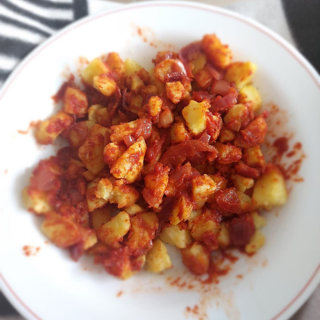 Patatas Bravas đȘđžđ„