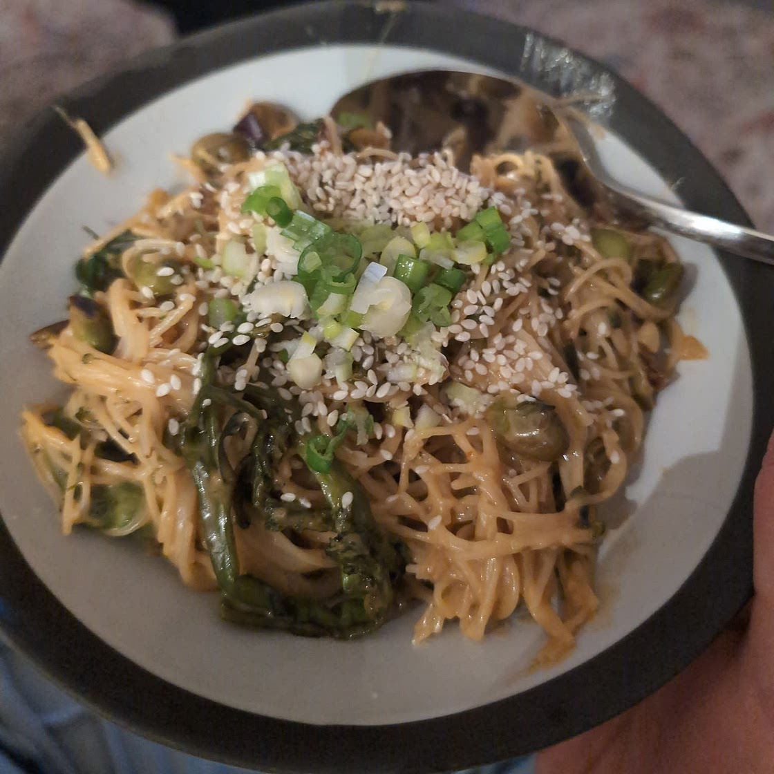 Garlic Sriracha Noodles with Broccolini