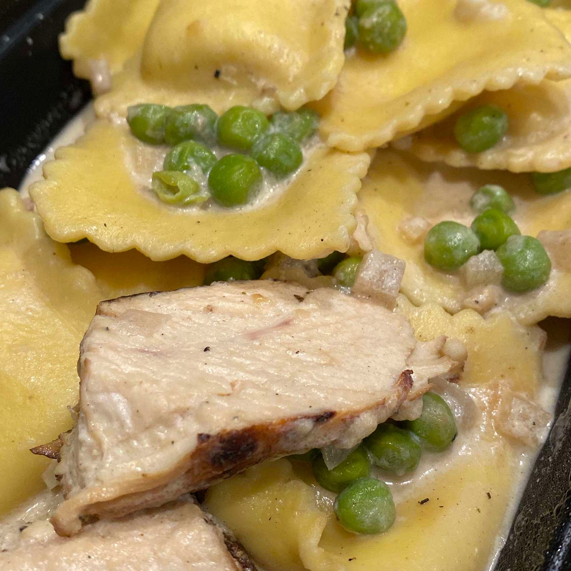 Ravioli Carbonara with Chicken 