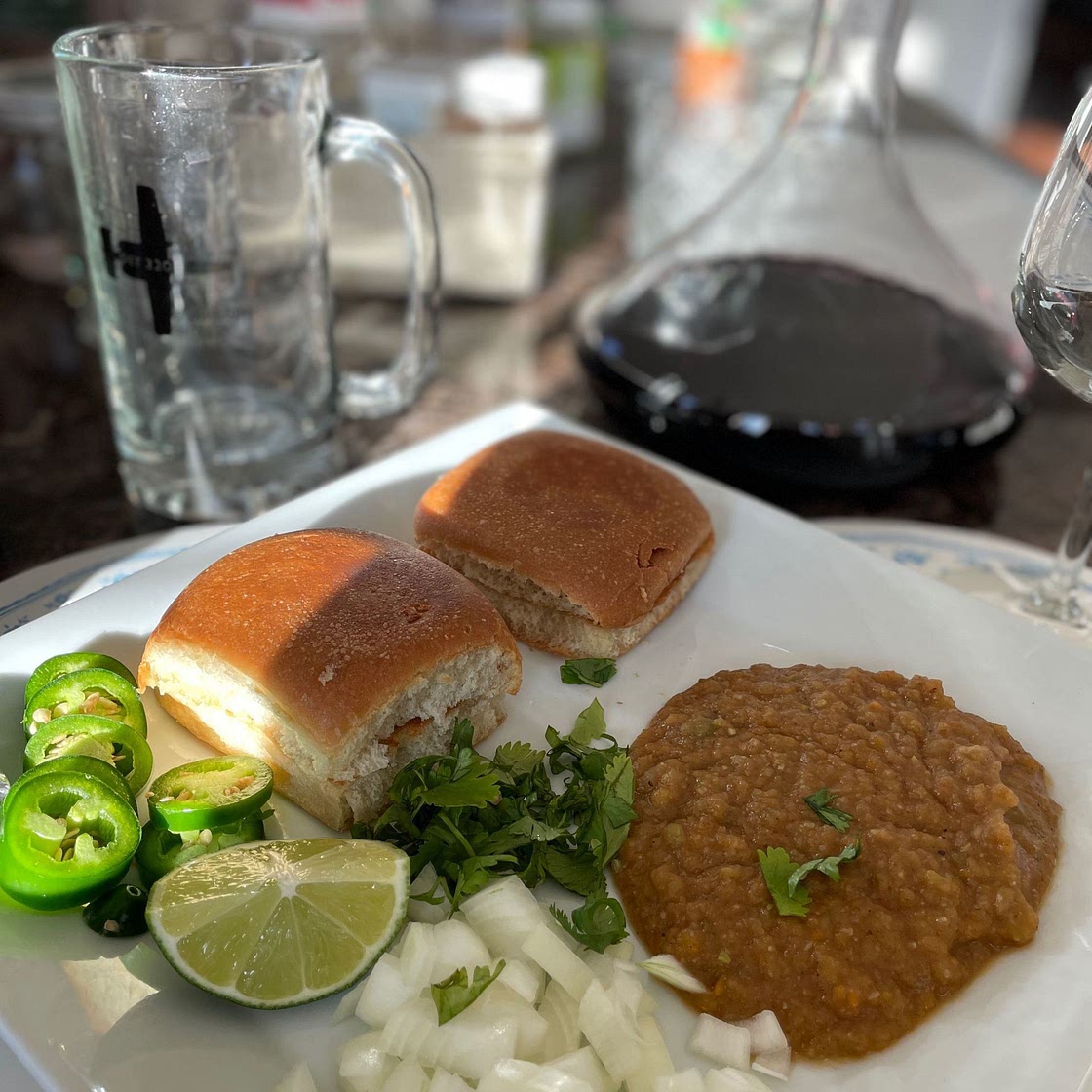 Mumbai Pav Bhaji Recipe (One-pot)