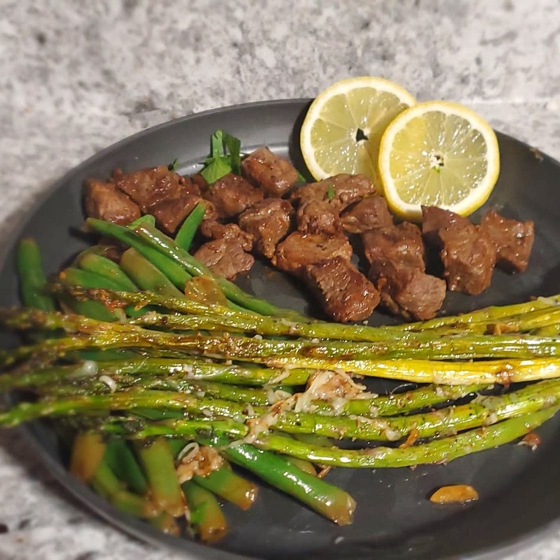 Garlic Butter Pork Bites with Lemon Green Beans