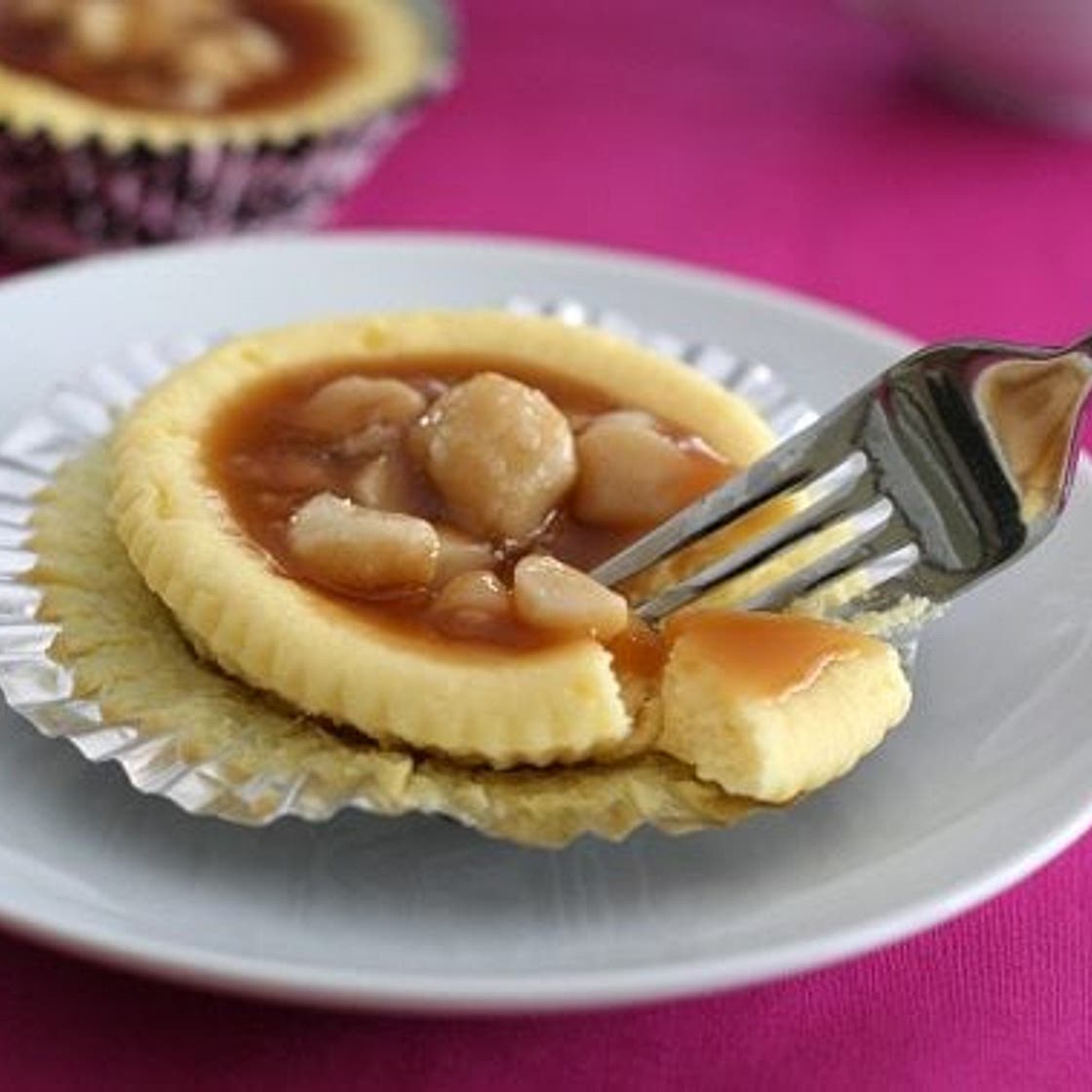 White Chocolate Macadamia Cheesecake Cups – Low Carb and Gluten-Free
