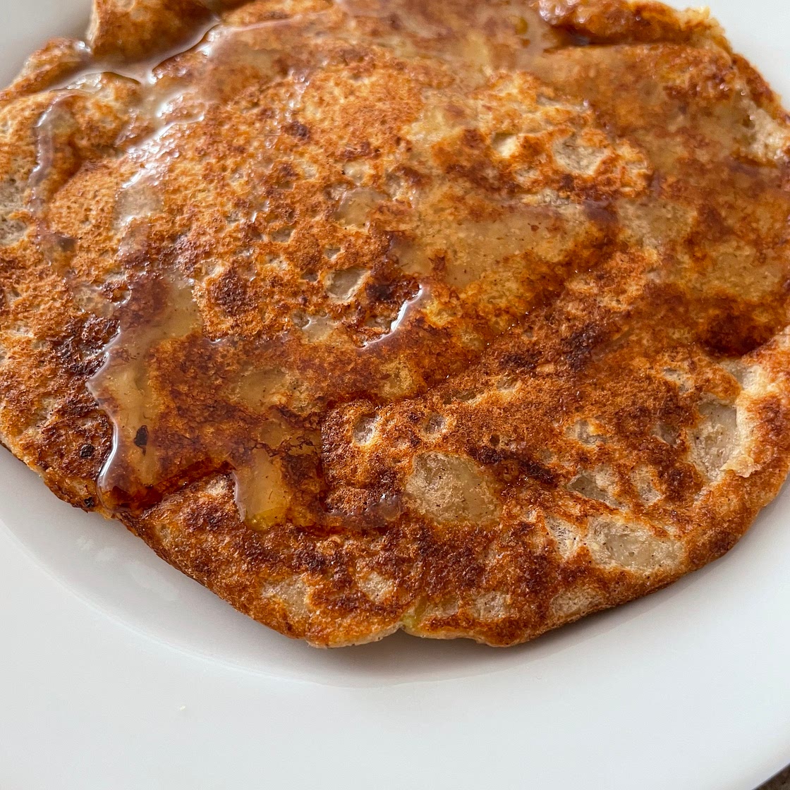 Eggless apple & oats pancakes