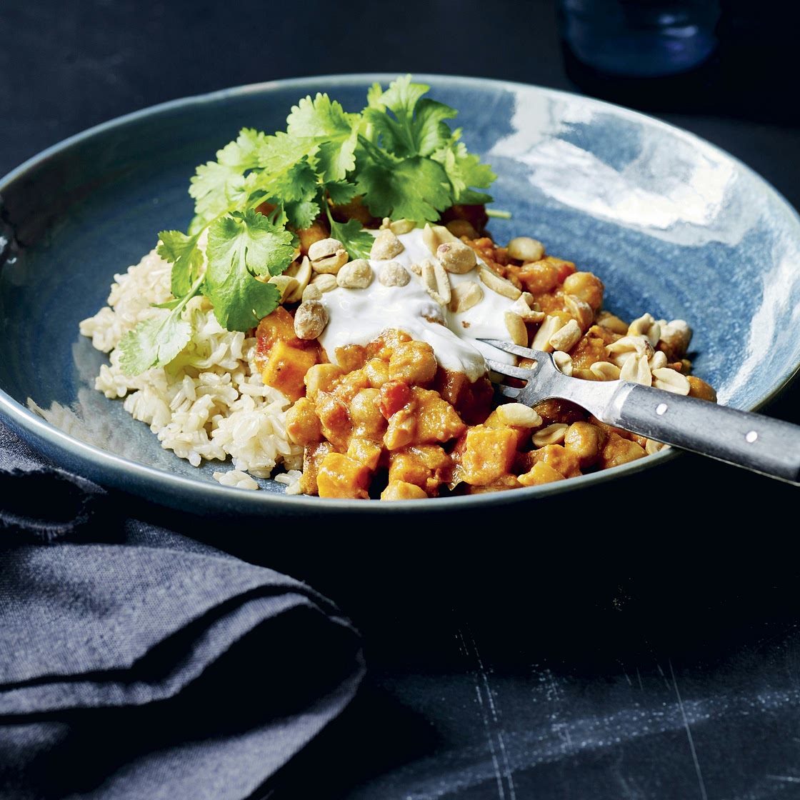 Peanutcurry med kikærter