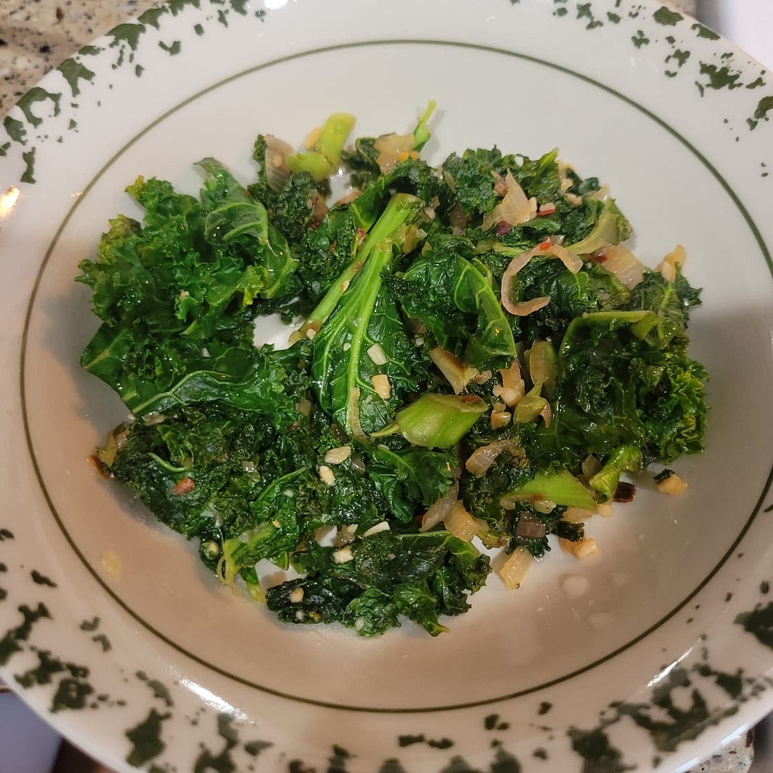 Quick & Easy Garlicky Sauteed Kale (Healthy Side Dish)