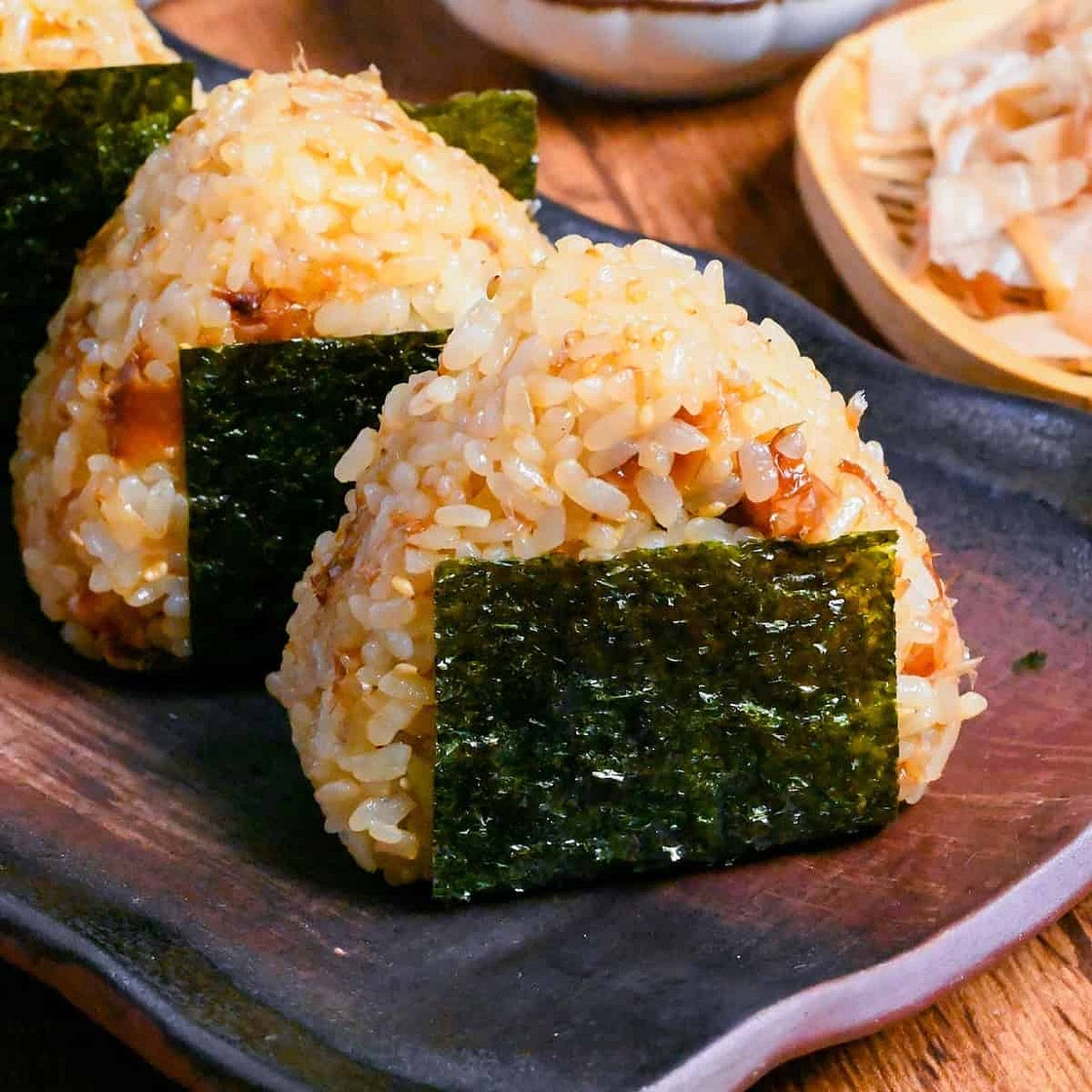 Okaka Onigiri (Seasoned Bonito Flake Rice Ball)