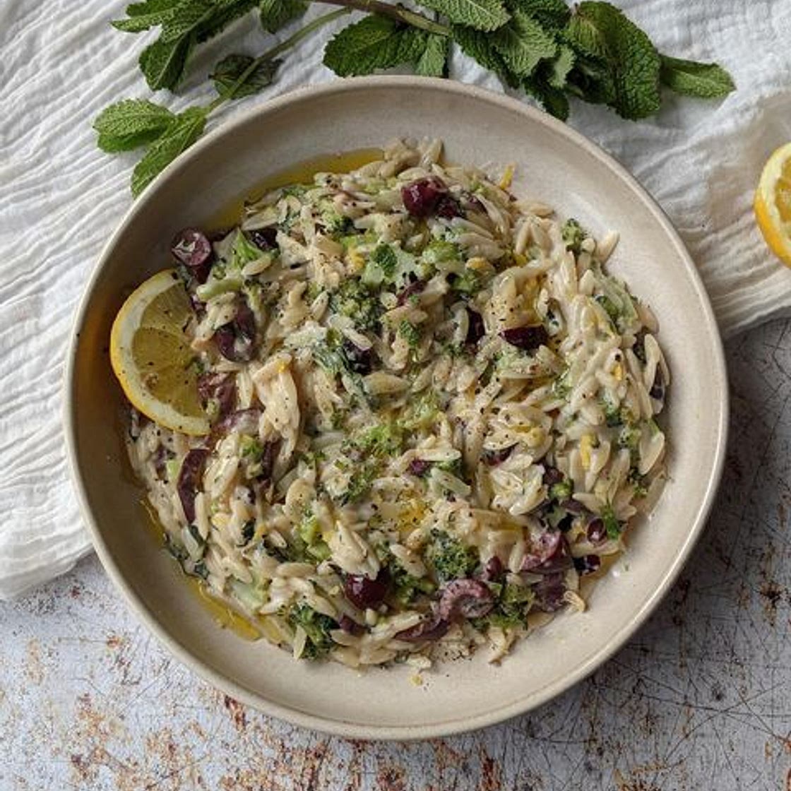Lemon broccoli olive orzo 