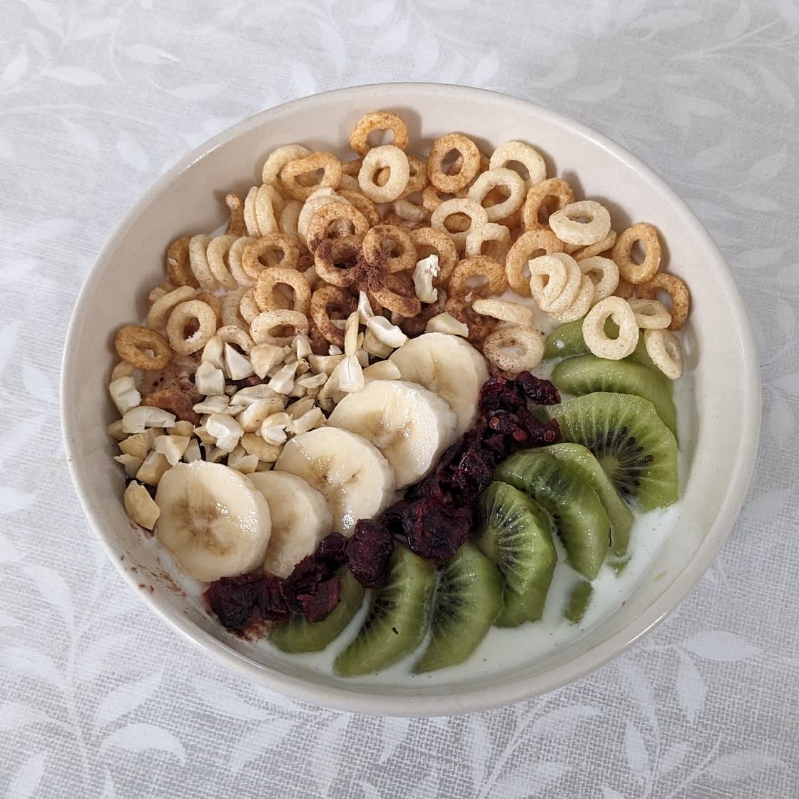 Greek Yogurt Breakfast Bowls with Toppings