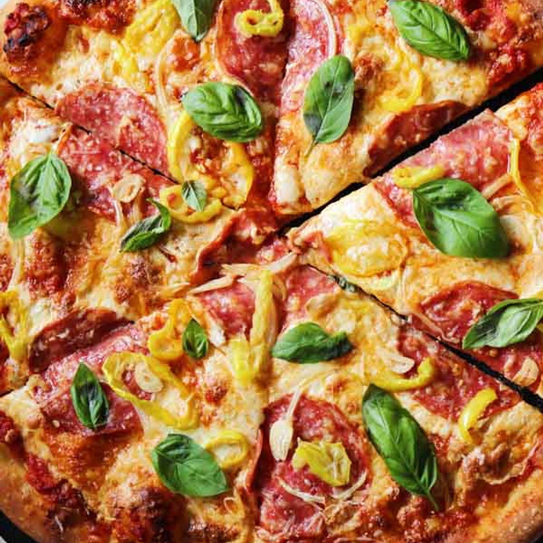 Salami Pizza