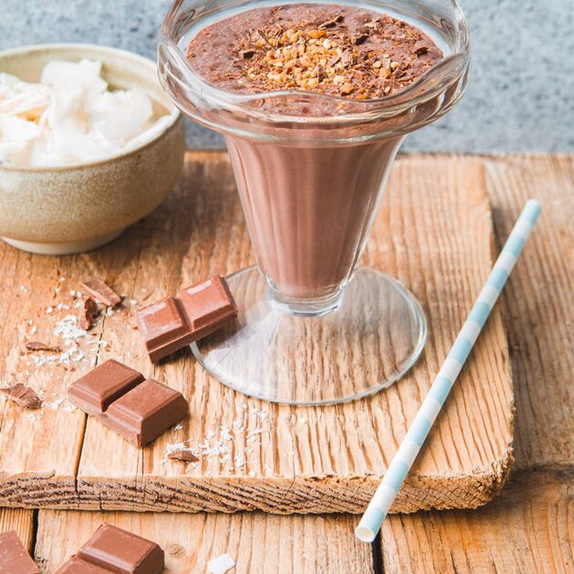 Batido de chocolate, banana e coco