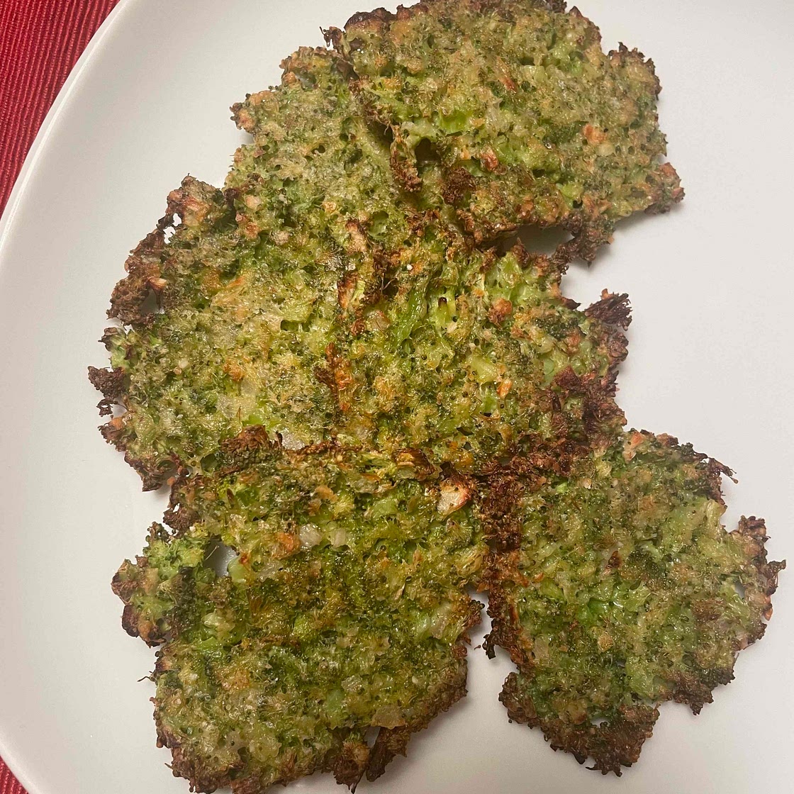 Knusprige Brokkoli-Thaler