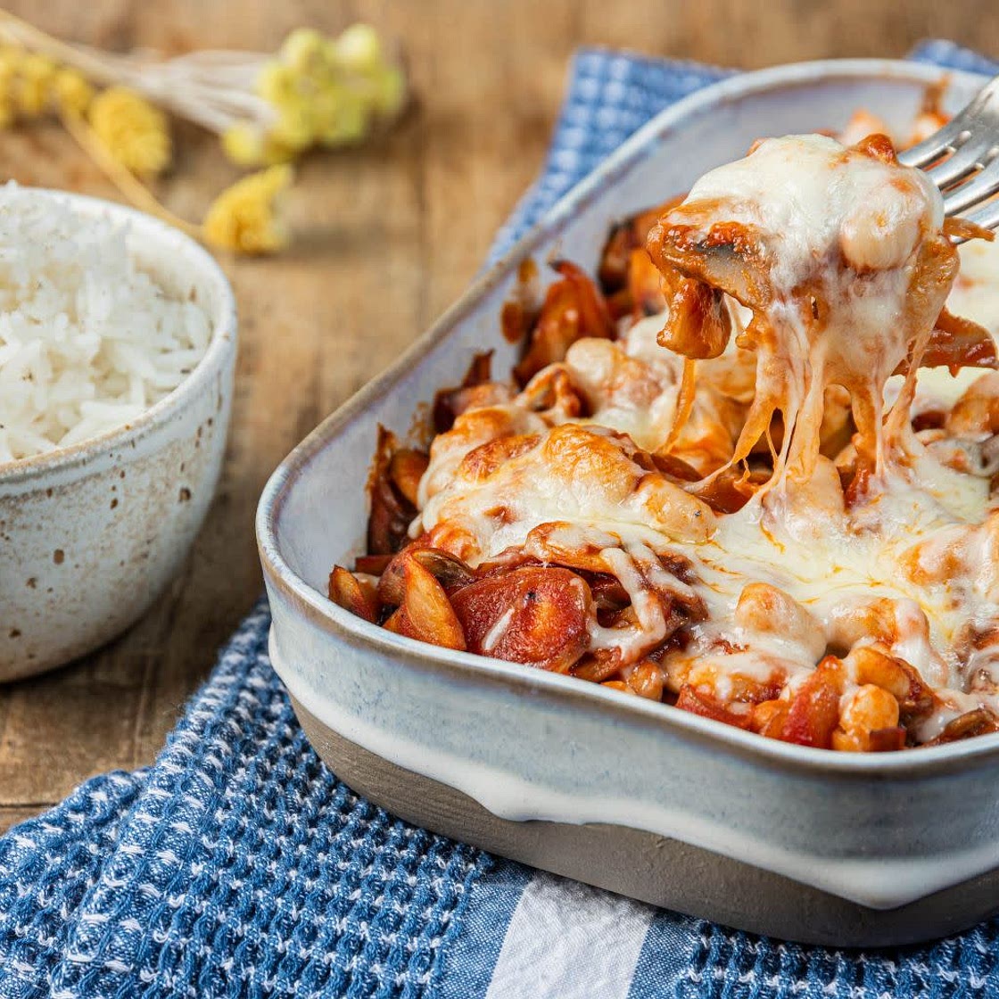 Haricots blancs à la tomate gratinés à la mozzarella, herbes de Provence et riz basmati