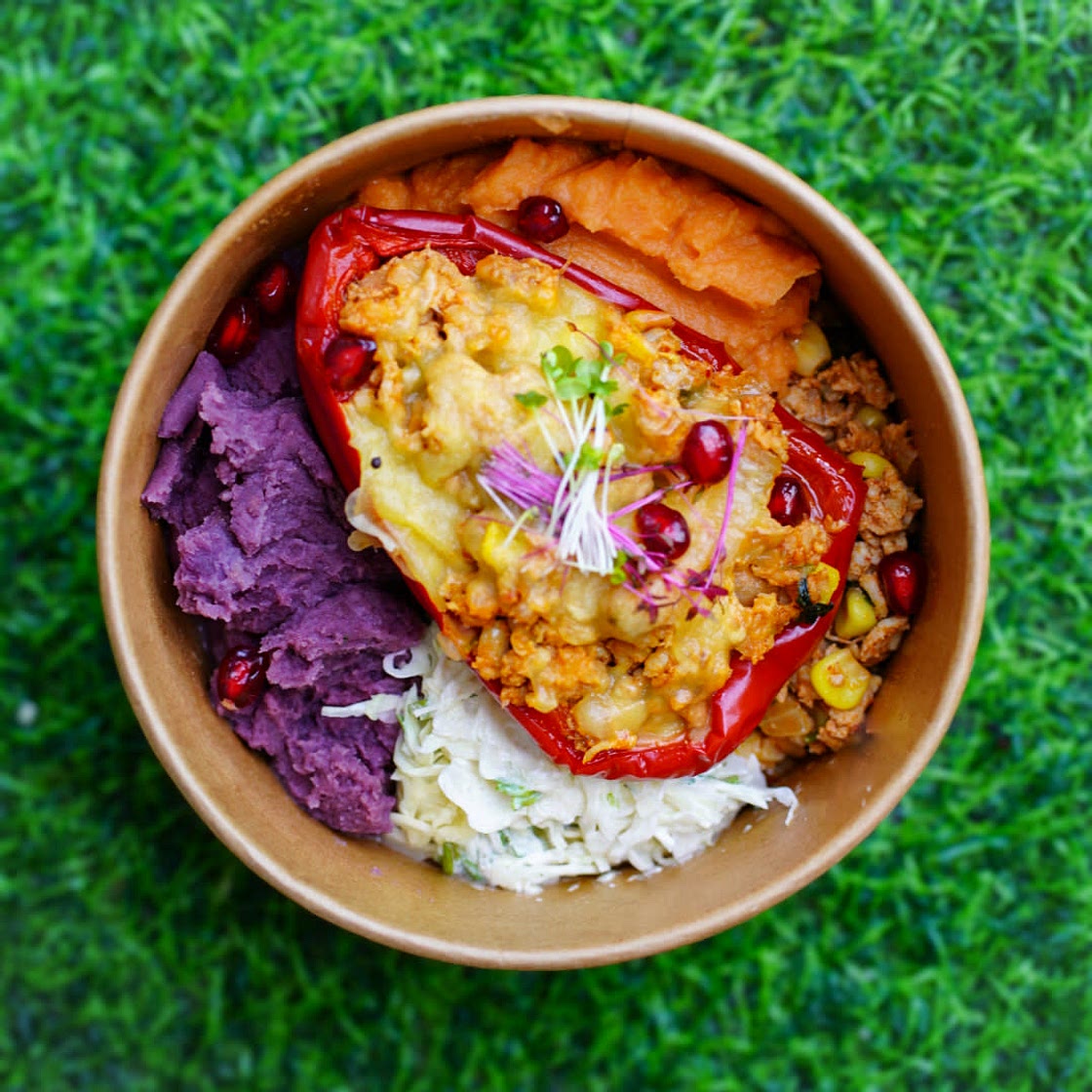 Chicken and mozzarella stuffed bell pepper with green cabbage sl