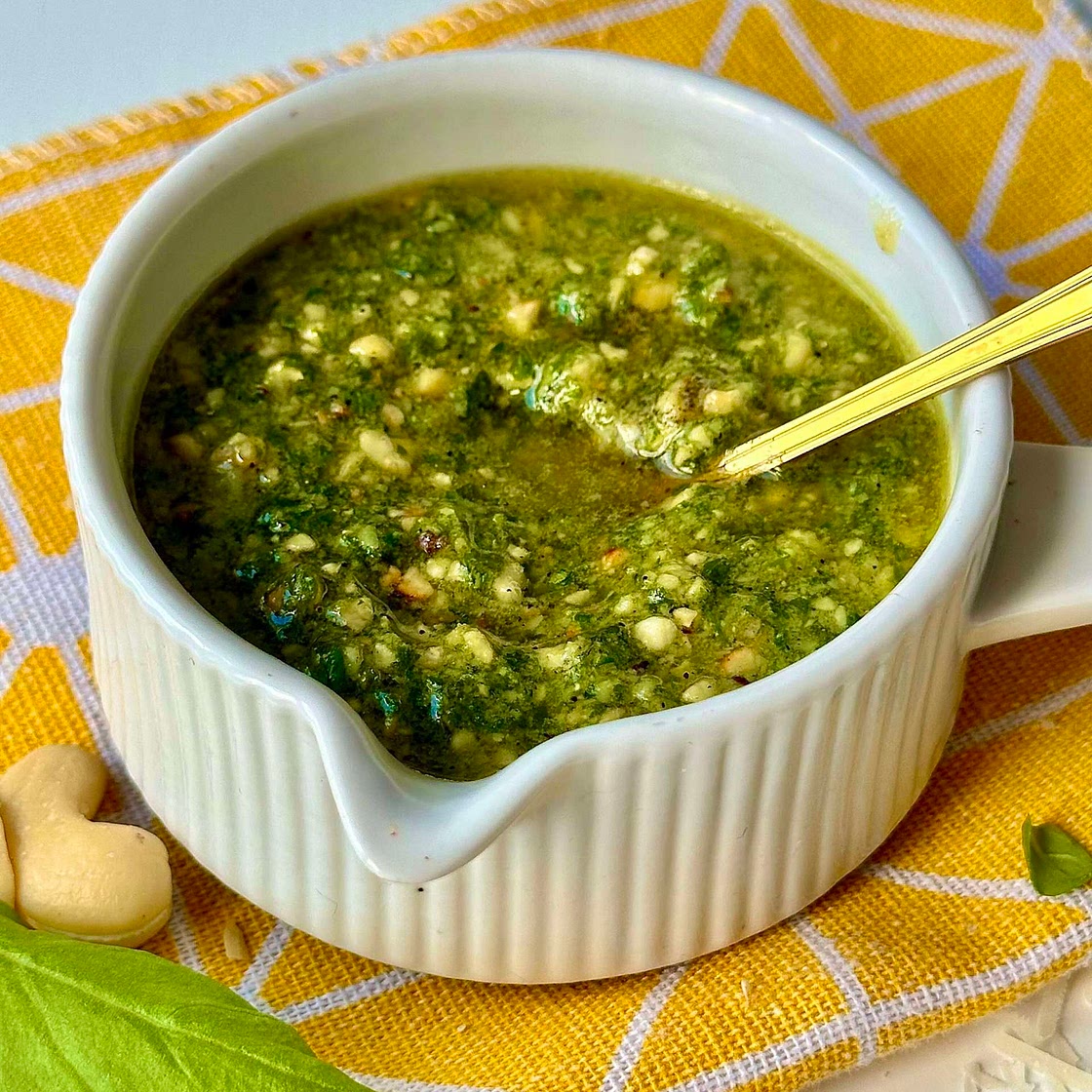 Chunky Cashew Pesto