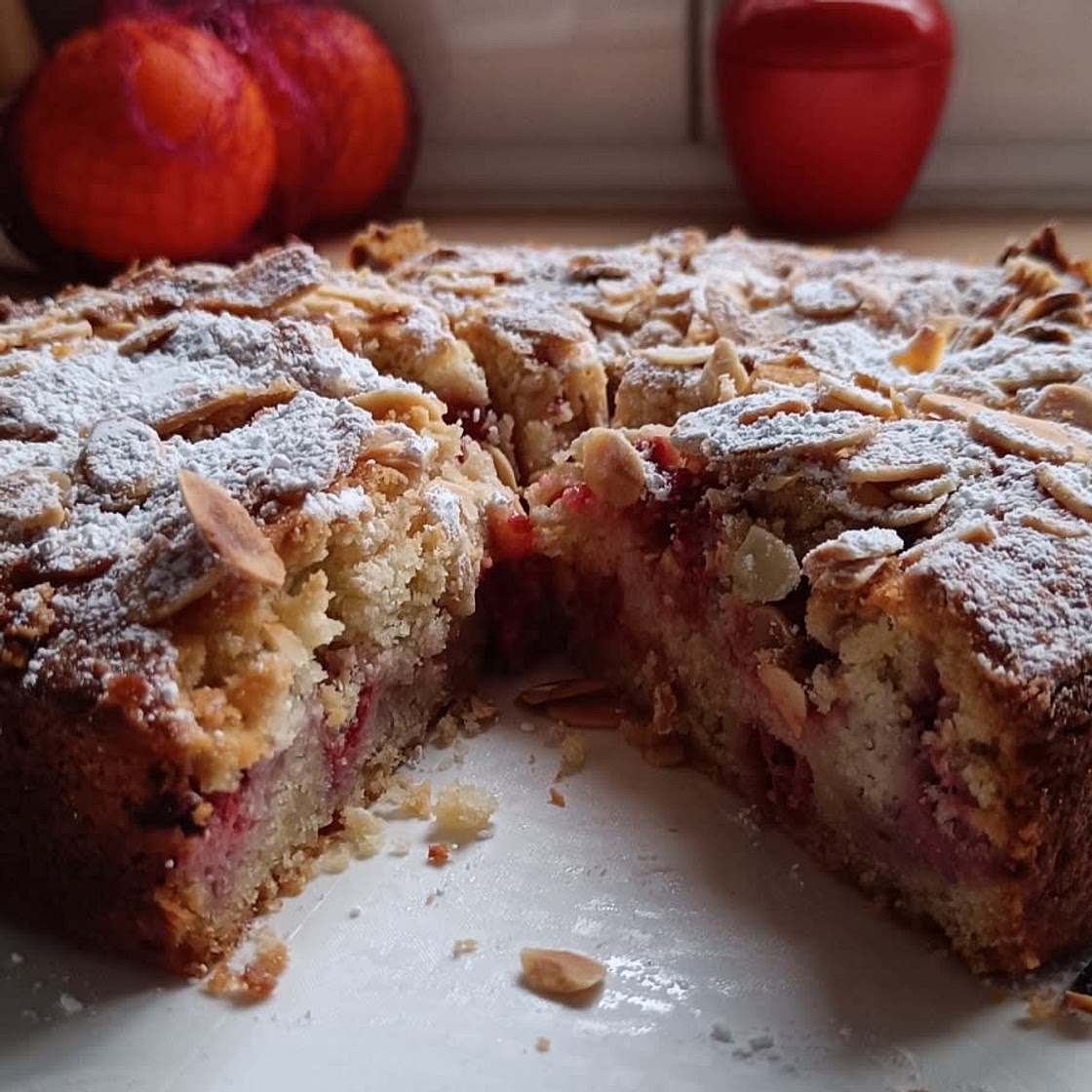 Raspberry bakewell cake