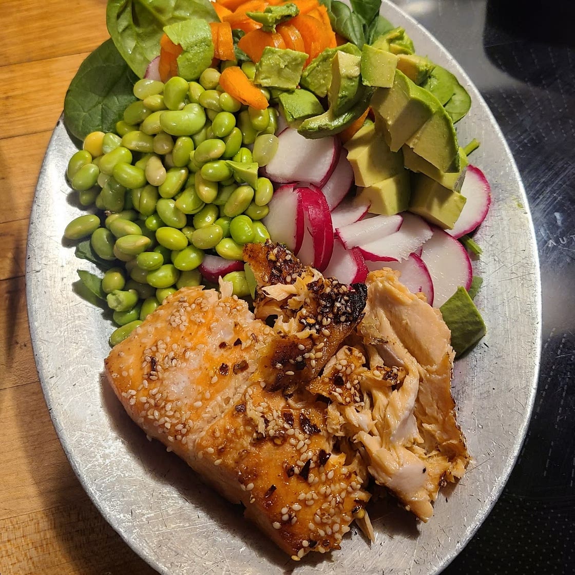 Salmon salad bowl