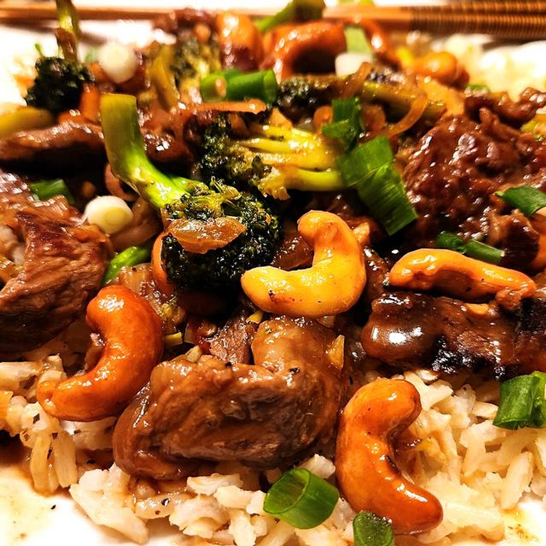 Ginger Beef & Broccoli Recipe With Cashews (20 Minutes) | Asian 