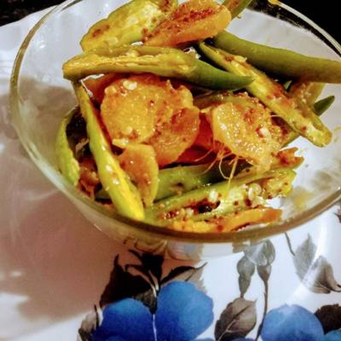 अदरक हरी मिर्च का आचार (Adrak hari mirch ka achar recipe in Hindi)