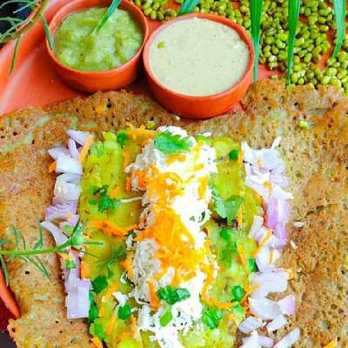 मूंग दाल डोसा (Moong Dal Dosa recipe in Hindi)