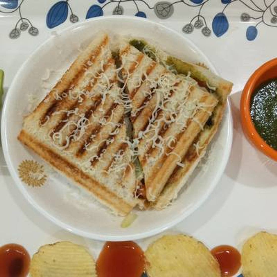 ग्रिल्ड सैंडविच (grilled sandwich recipe in Hindi)