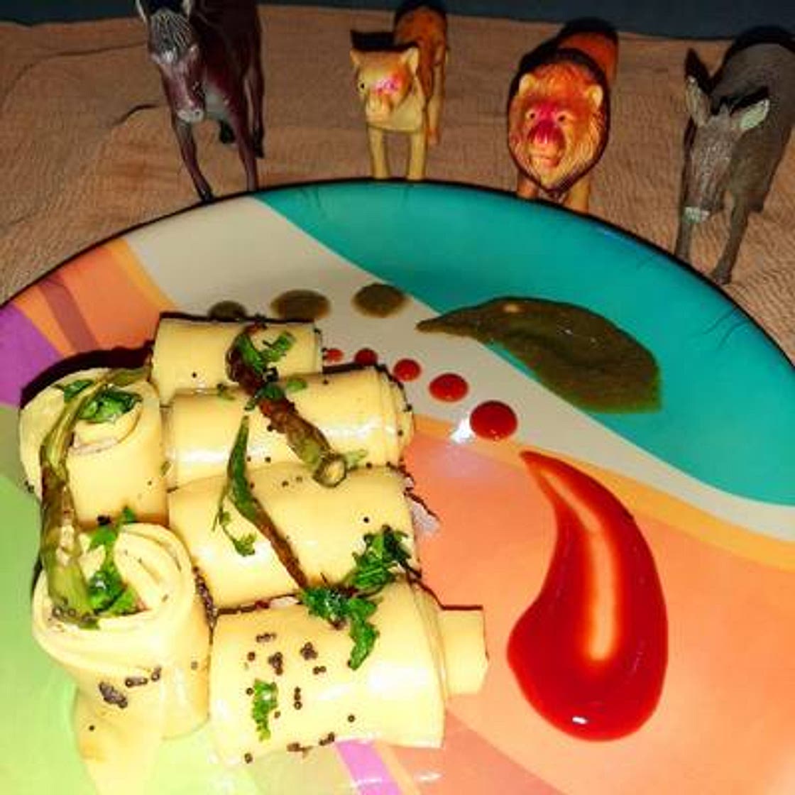 गुजराती खाडंवी (Gujarati Khandvi recipe in Hindi)