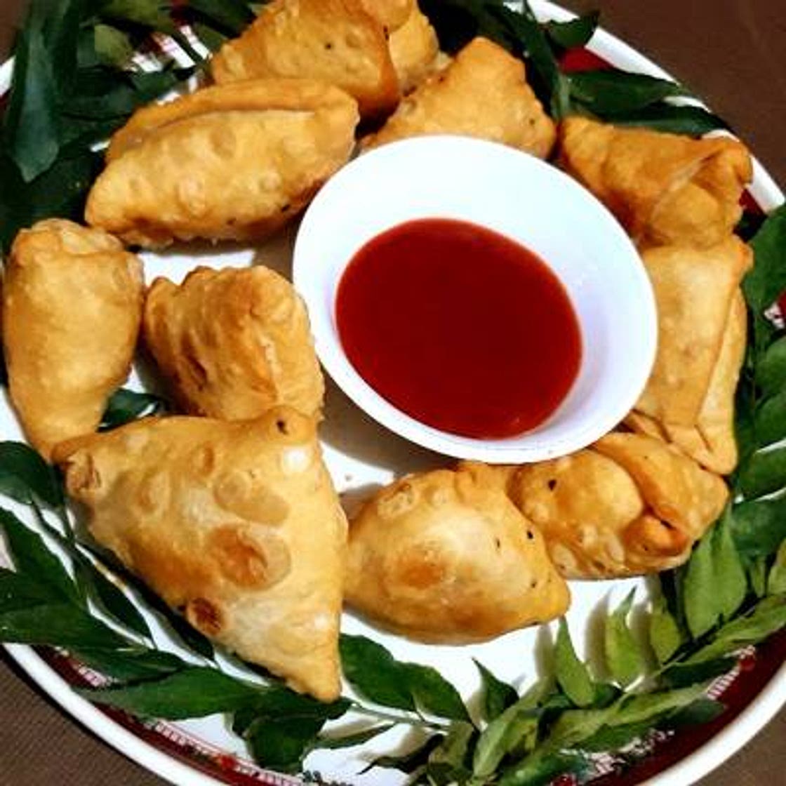 आलू समोसा (Aloo Samosa recipe in Hindi)