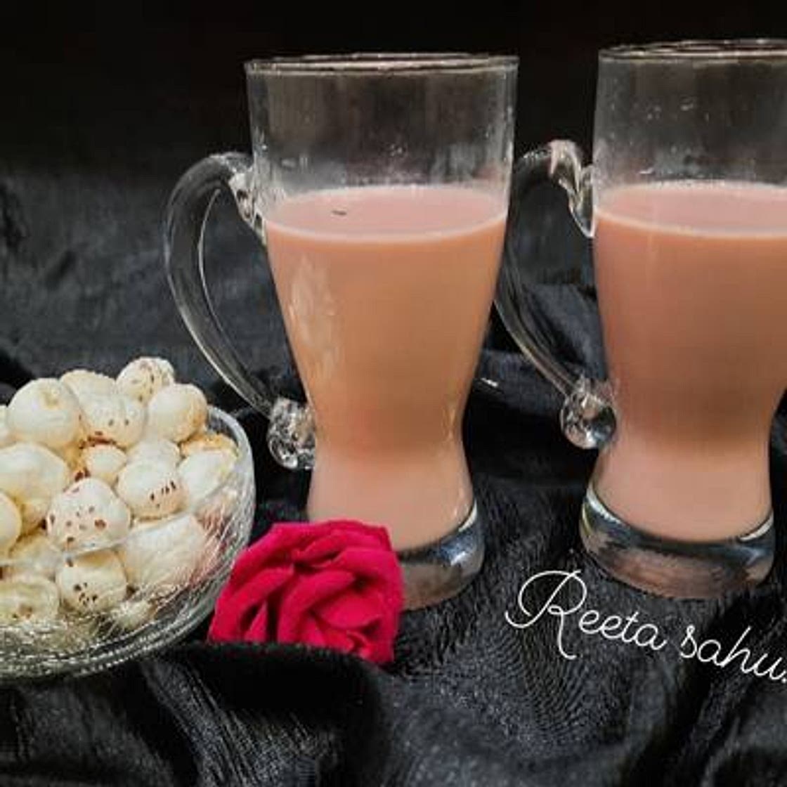 कश्मीरी नून चाय (Kashmiri noon chai recipe in Hindi)
