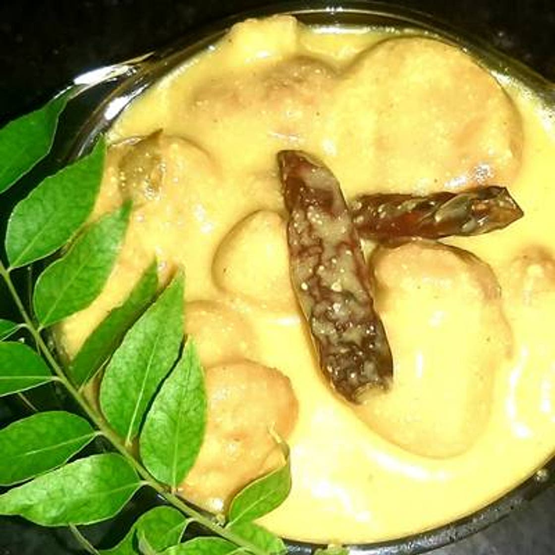 कढ़ी बड़ी (Kadhi badi recipe in Hindi)