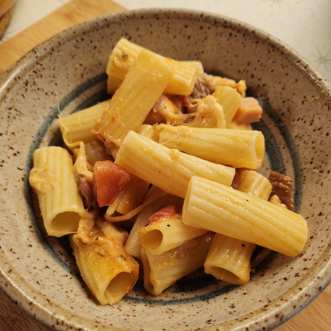 Baked Rigatoni, Ham, &Cheese