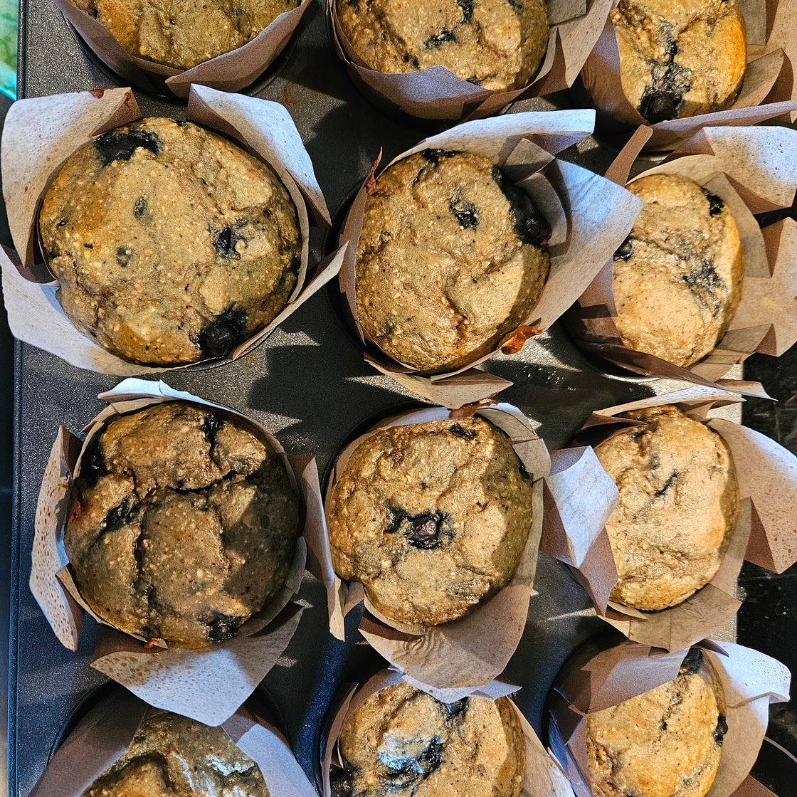 Healthy oatmeal blueberry muffins