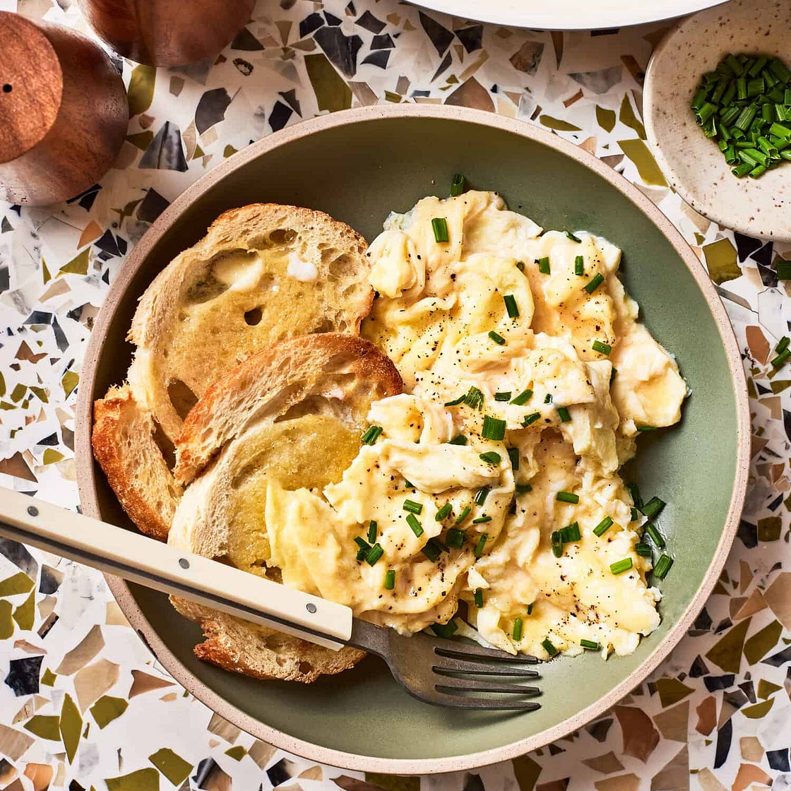 How to Make the Perfect Soft Scrambled Eggs
