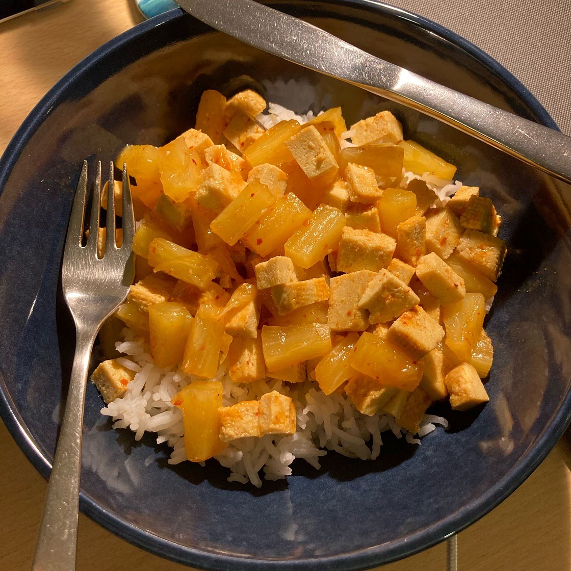 Sticky sweet chilli tofu and pineapple