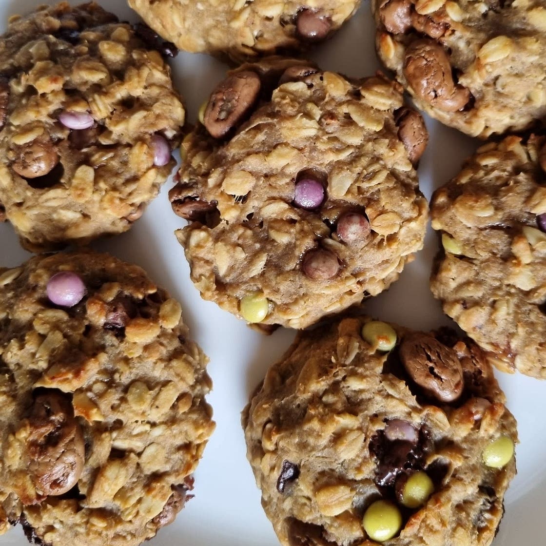 4 Ingredient Flourless Healthy Oatmeal Cookies