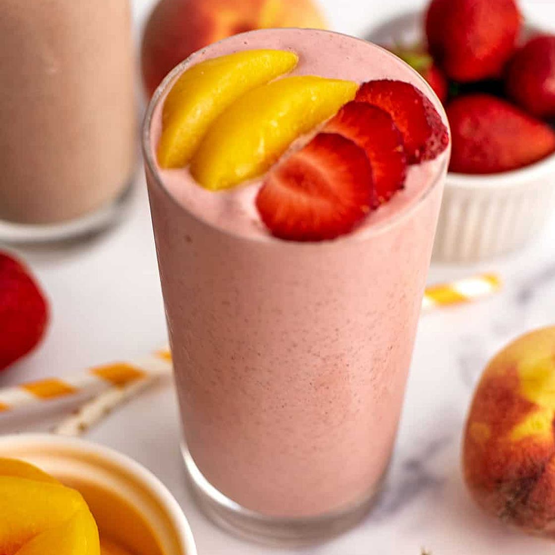 Strawberry Peach Aloe Smoothie