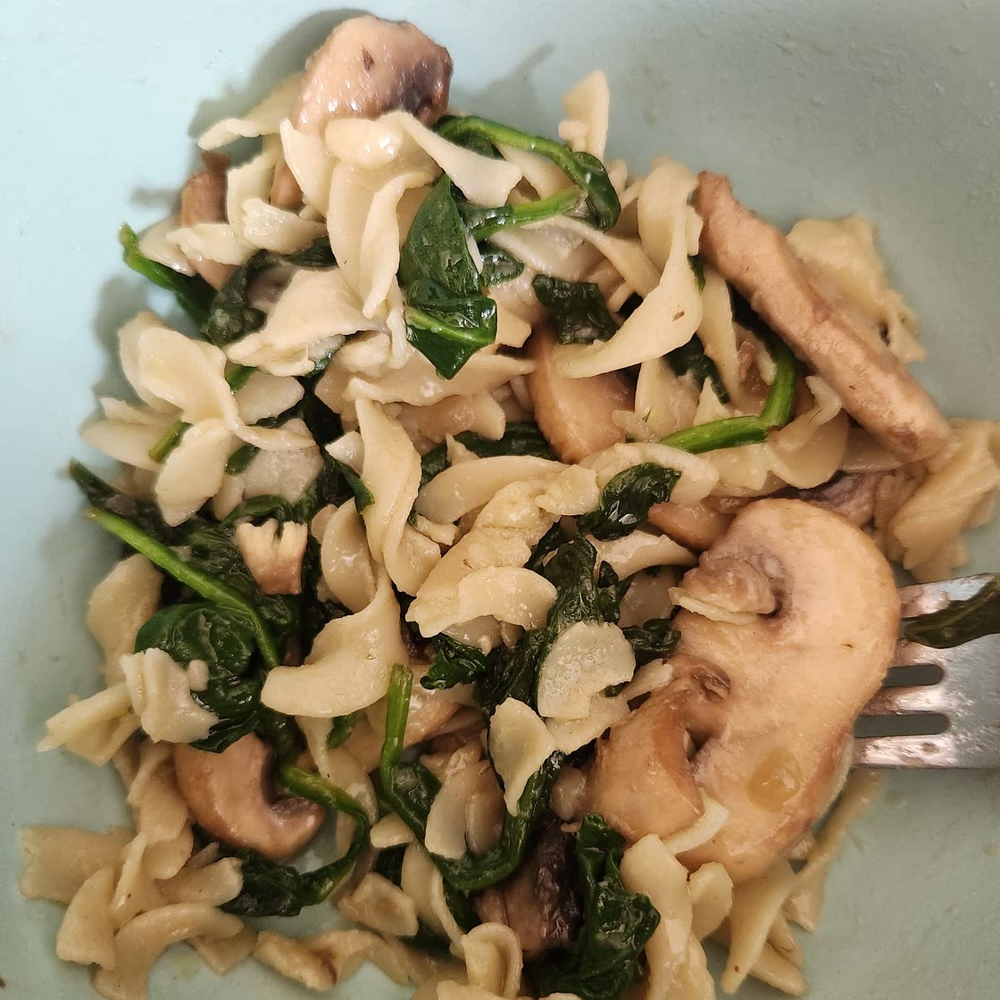 Vegan Mushroom Pasta with Spinach (easy recipe)