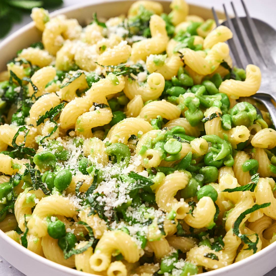 Spring pasta with peas and mint