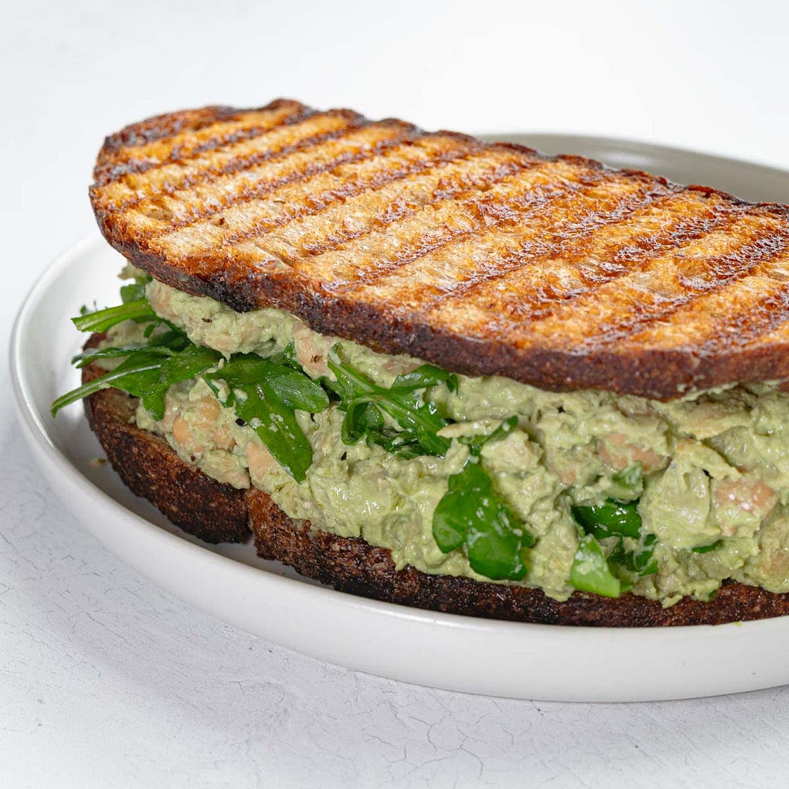 10-Minute Chickpea Sandwich with Arugula