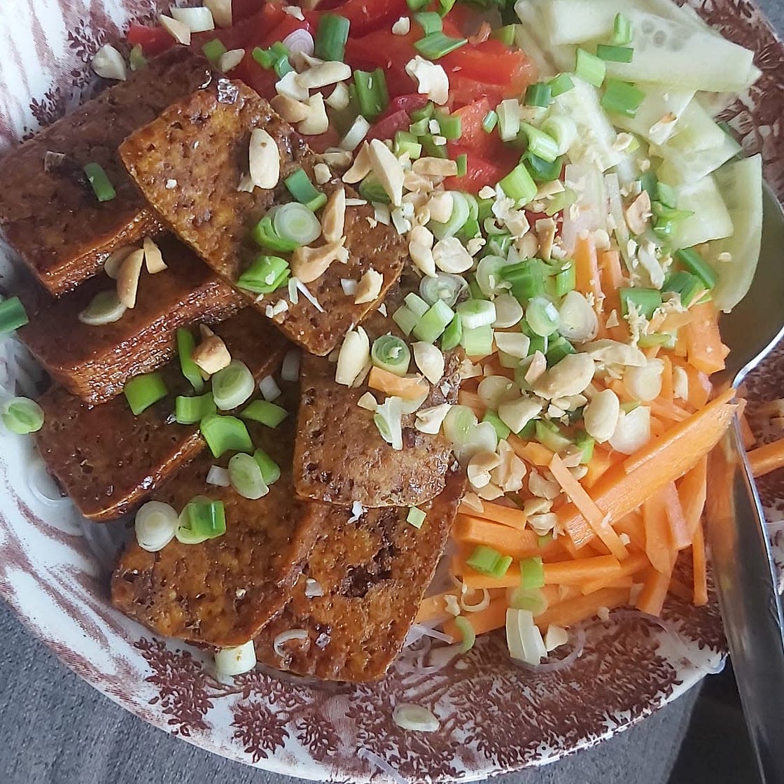 Ramen with wok veggies