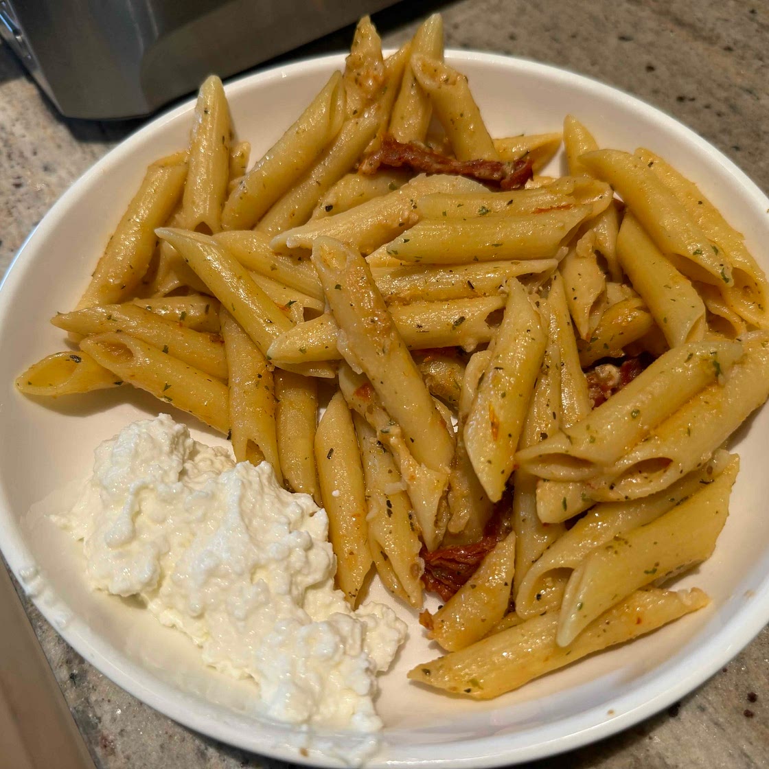 Whipped Canadian Ricotta & Sun-Dried Tomato Pasta