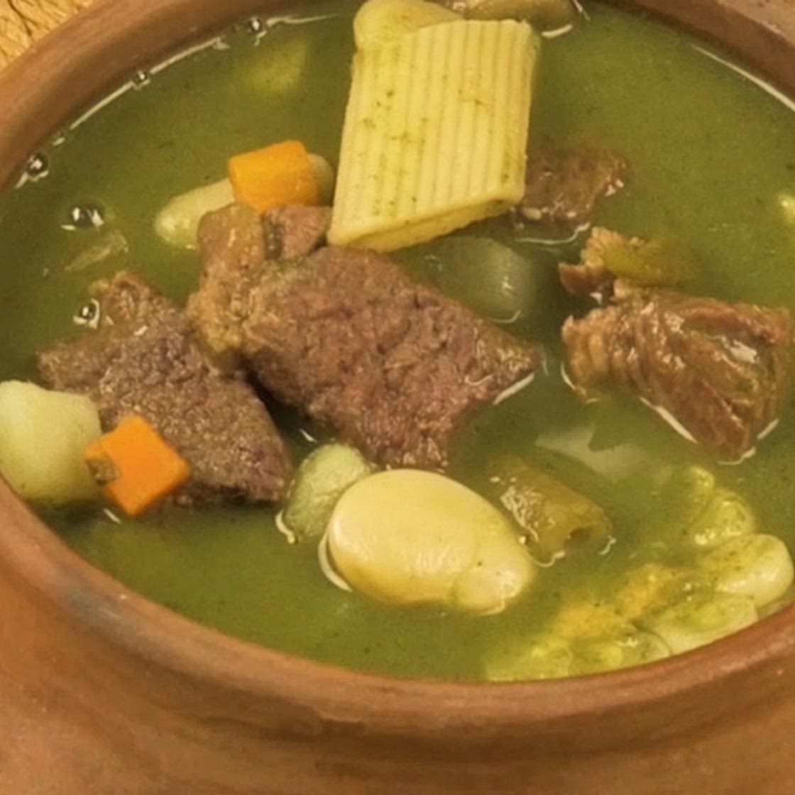 Menestrón de res: receta paso a paso (VIDEO)