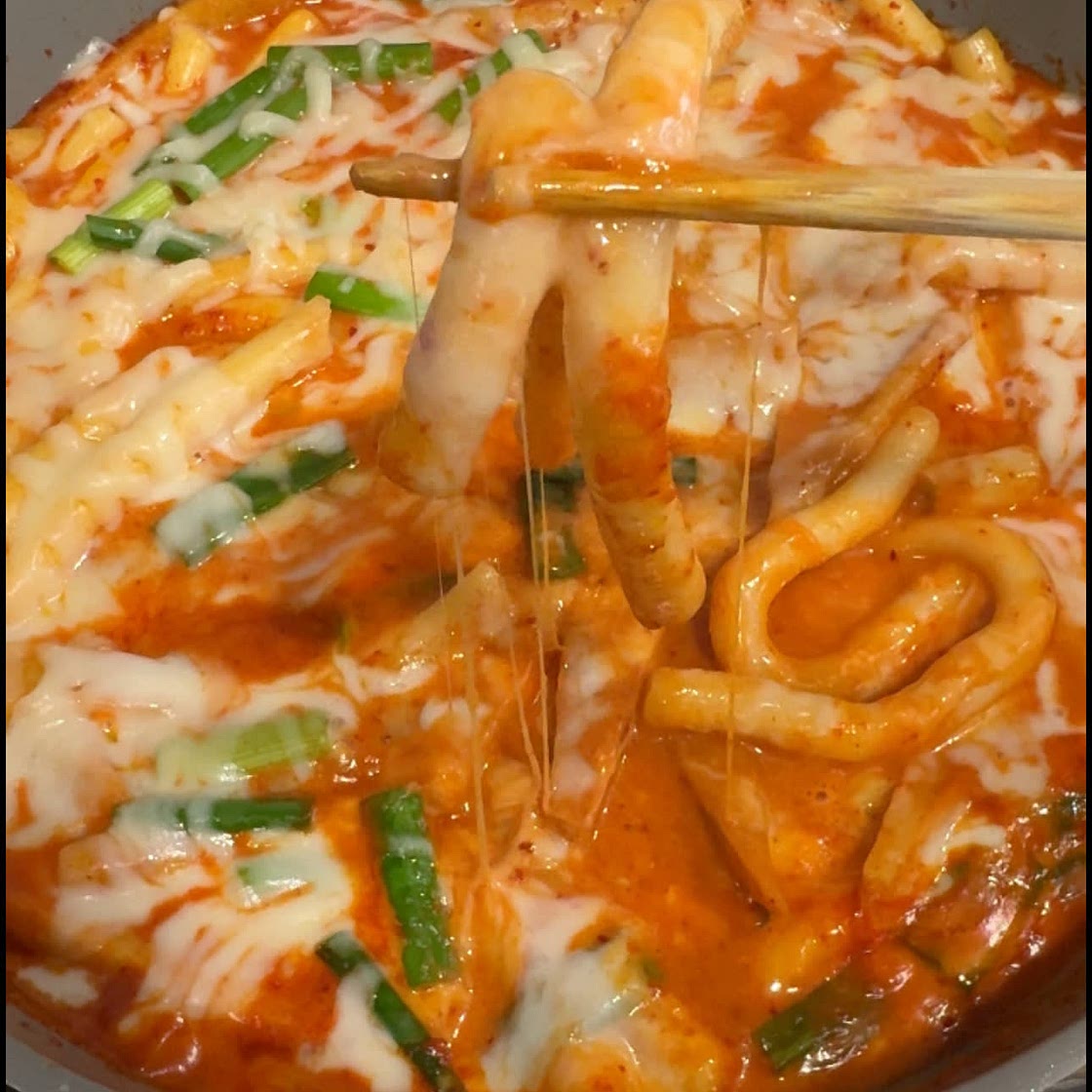 Tteokbokki - Korean rice cakes