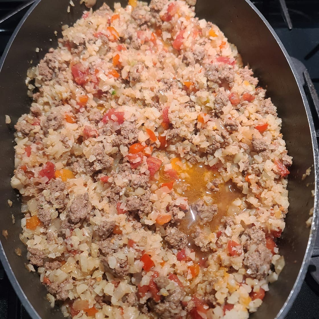 Cheesy Taco Ground Beef & Cauliflower Rice Skillet