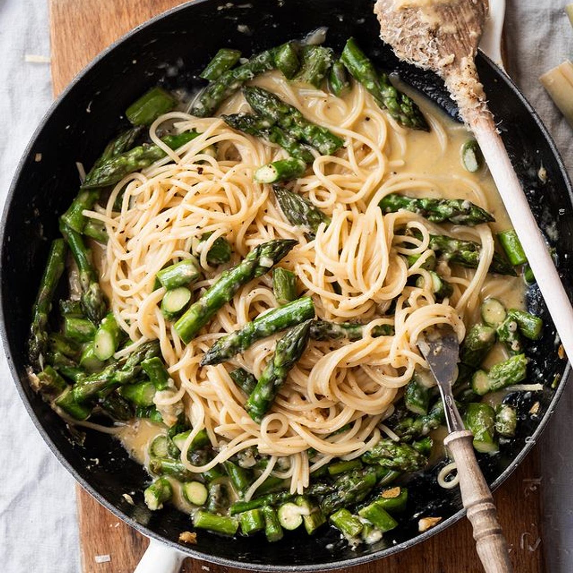 Spargel Carbonara