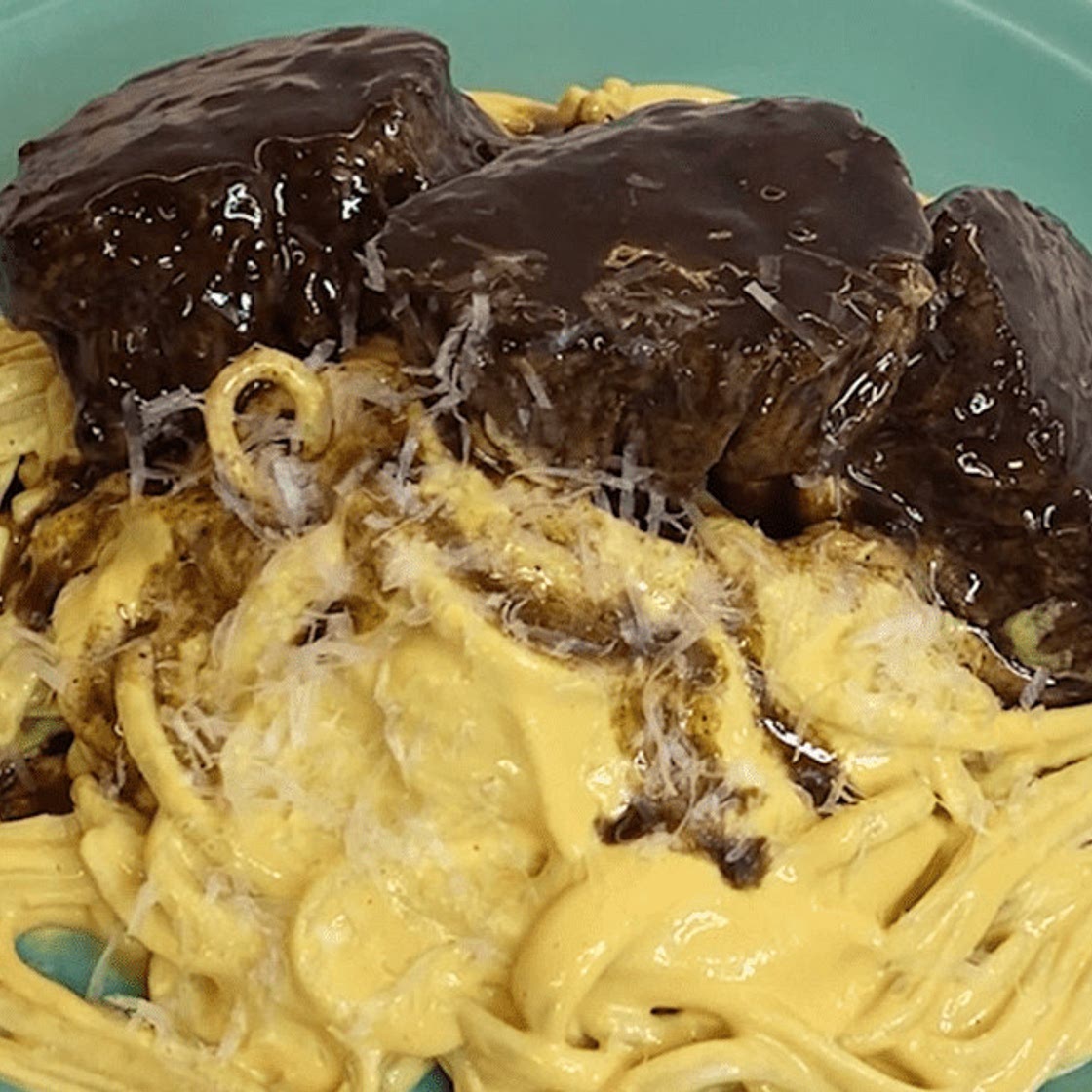 Tallarines a la huancaina con lomo: receta paso a paso (VIDEO)