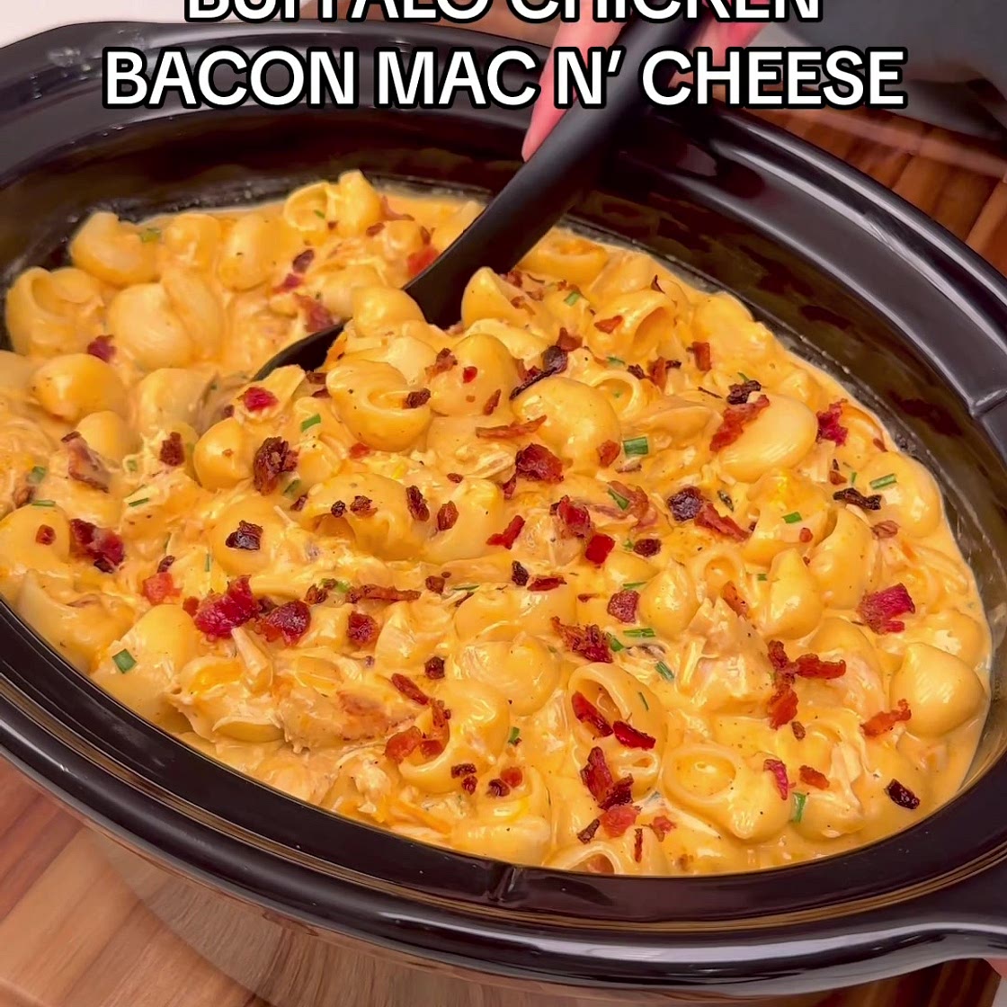 Buffalo Chicken & Bacon Mac n’ Cheese - Slow Cooker