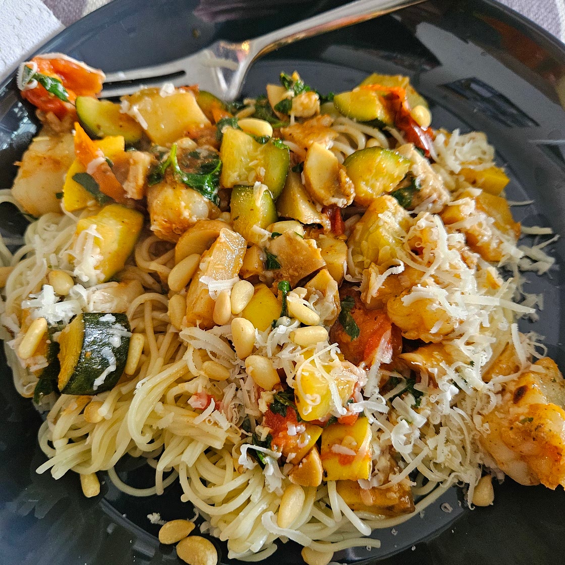 Fresh Veggie and Shrimp Capalini
