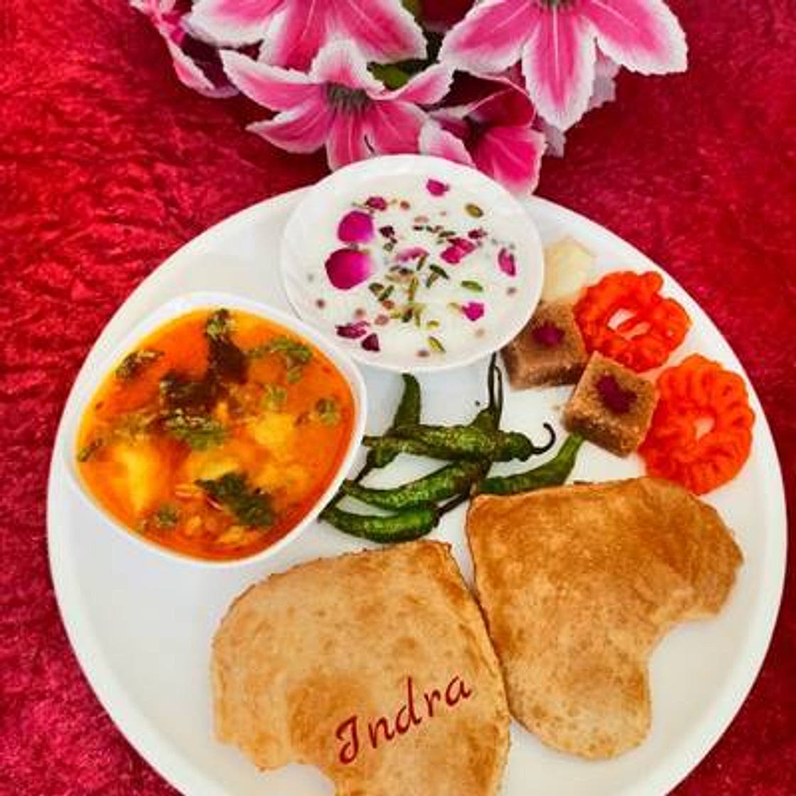 आलू टमाटर खीर -पूड़ी (Aloo Tamatar kheer puri recipe in Hindi)