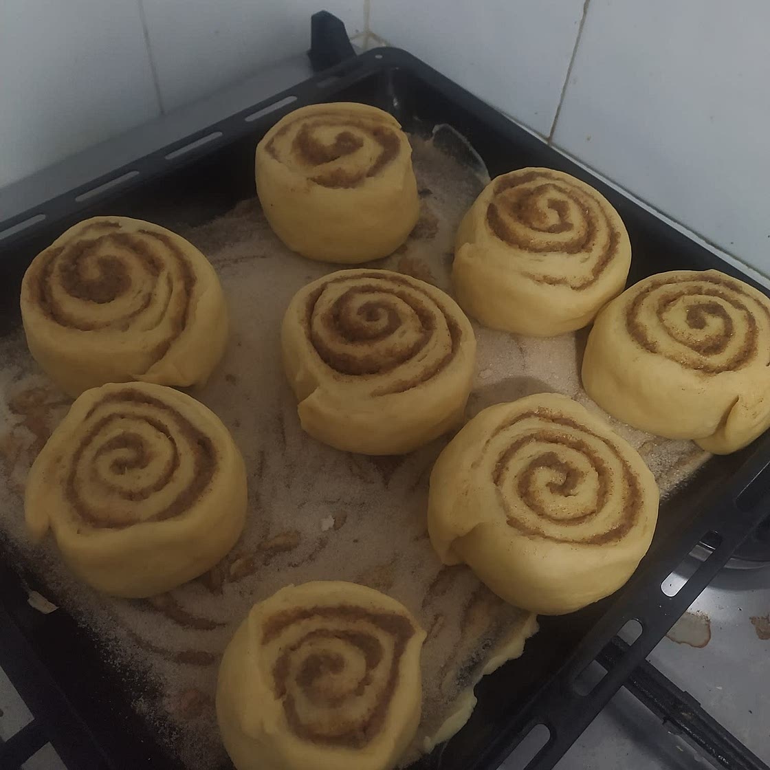 The BEST Sticky Cinnamon Rolls