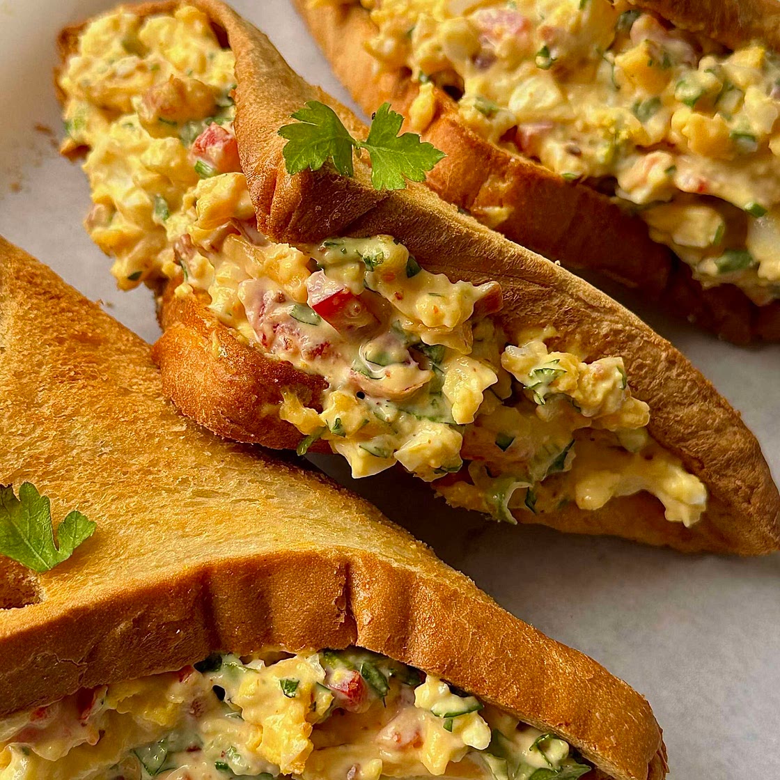 Crispy Egg Sandwiches 