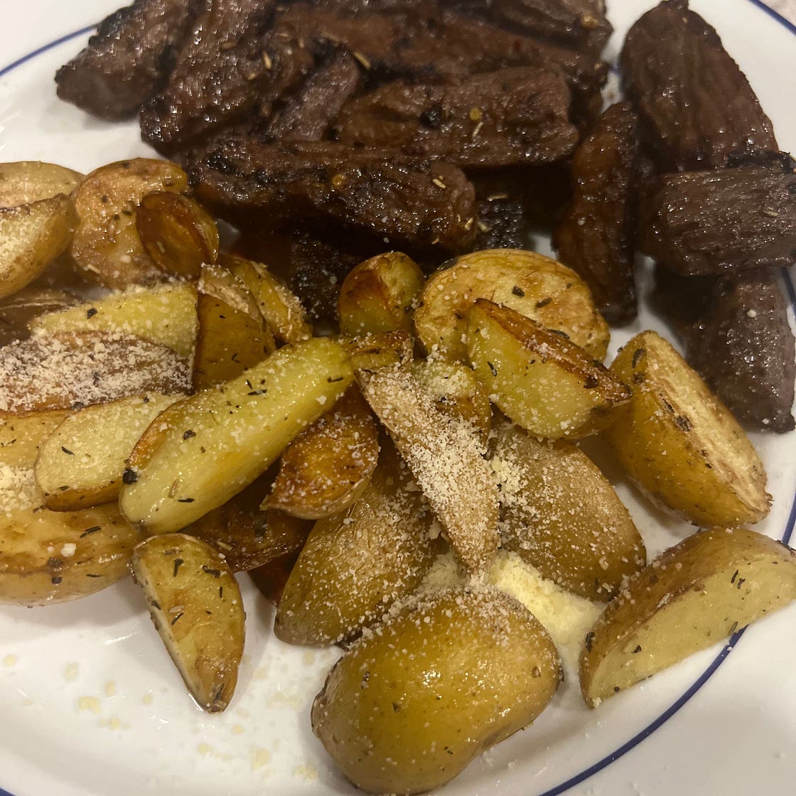 Garlic Butter Steak and Potatoes Skillet